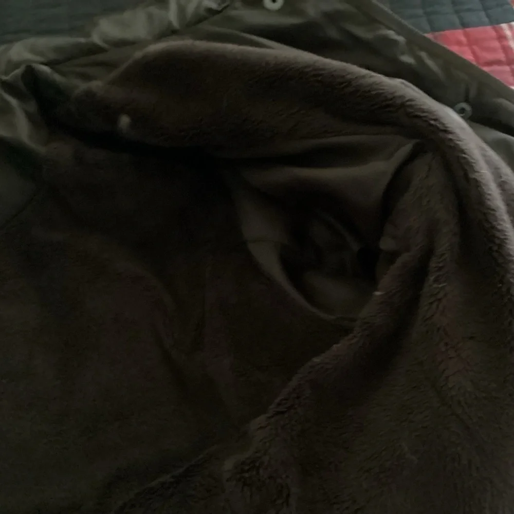 Jones New York Women’s Brown Puffy Coat. Size M - Picture 6 of 10